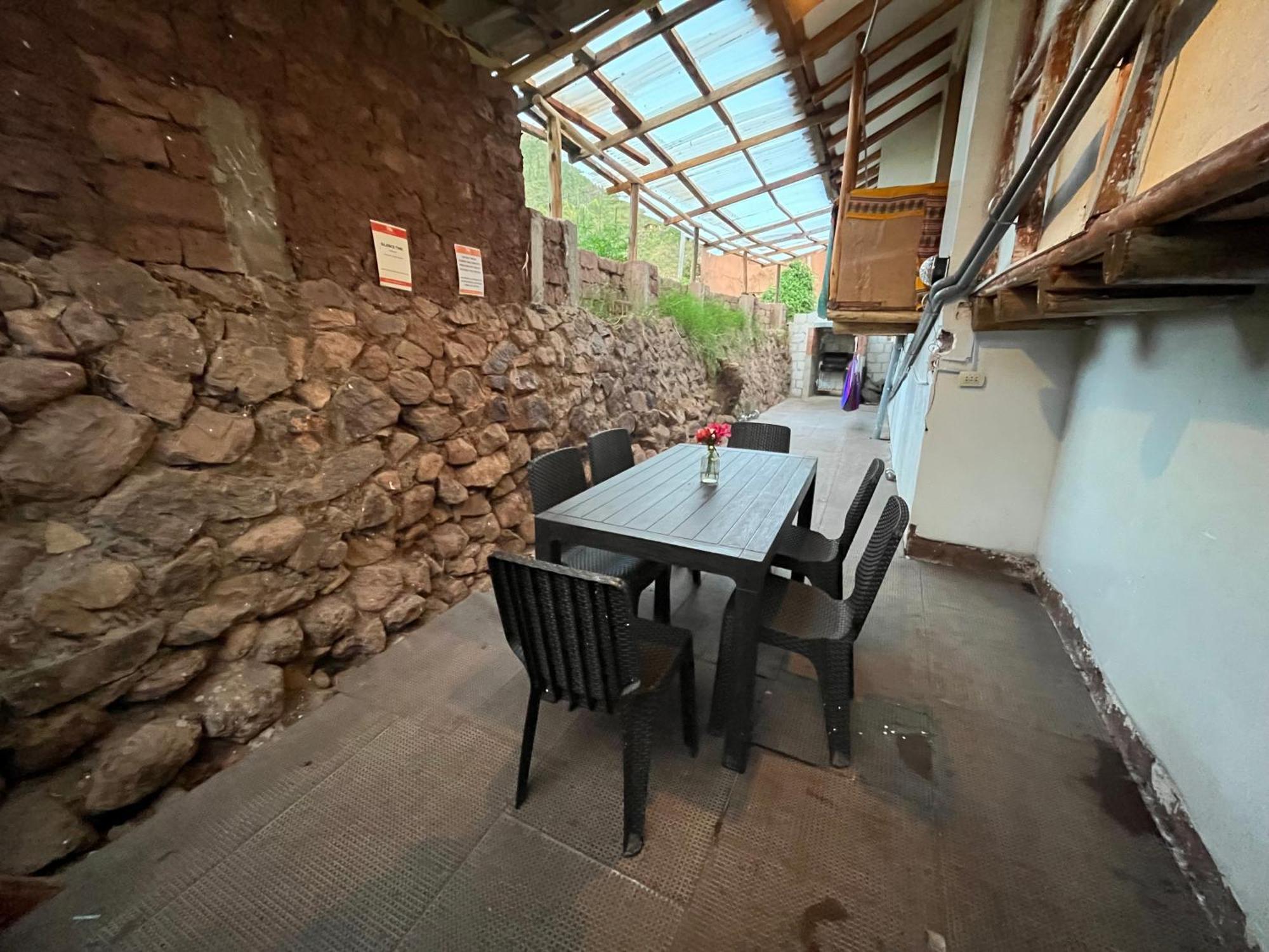 Intihuatana Hostel Pisac Buitenkant foto